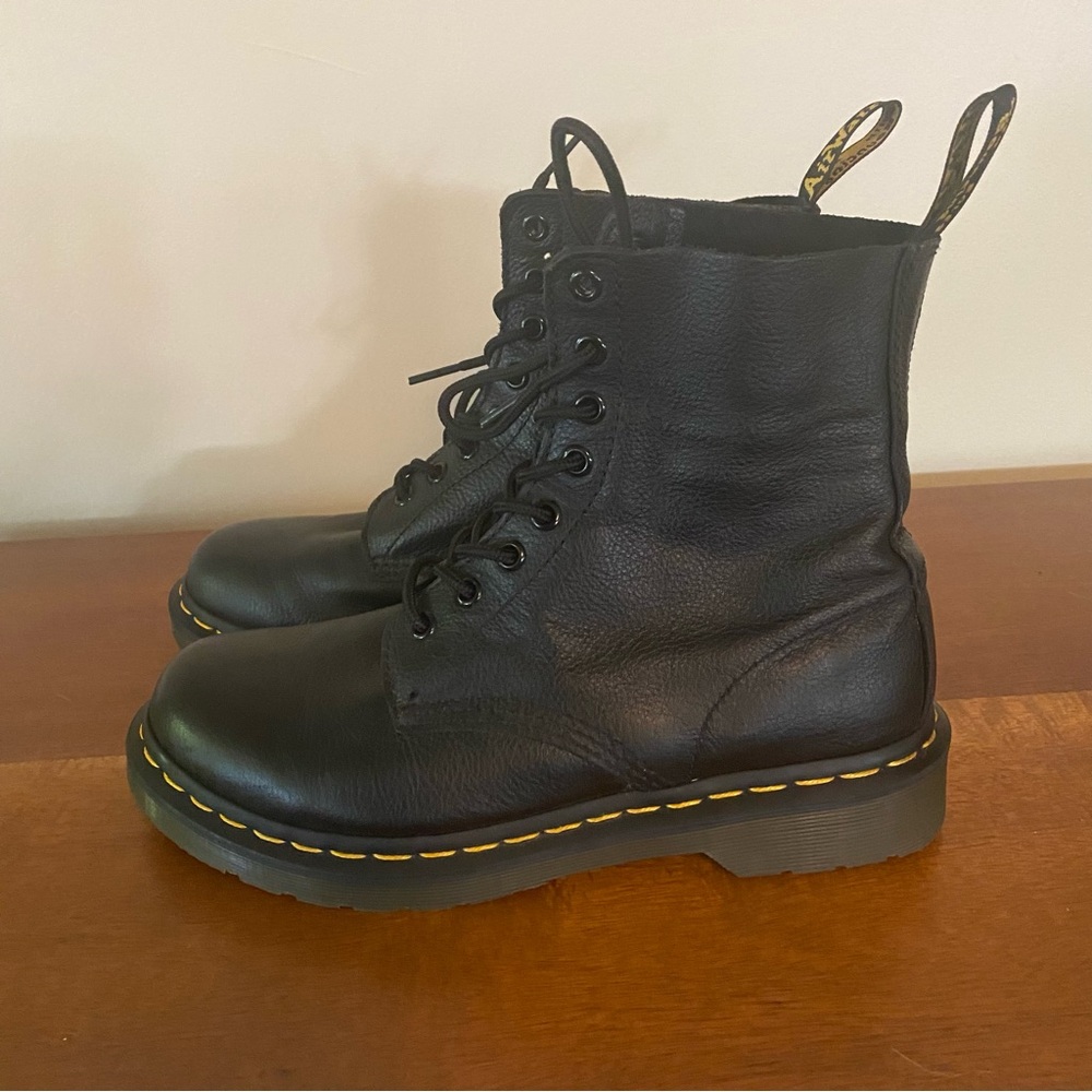 Dr. Martens Black Leather 1460 Pascal Boots W8